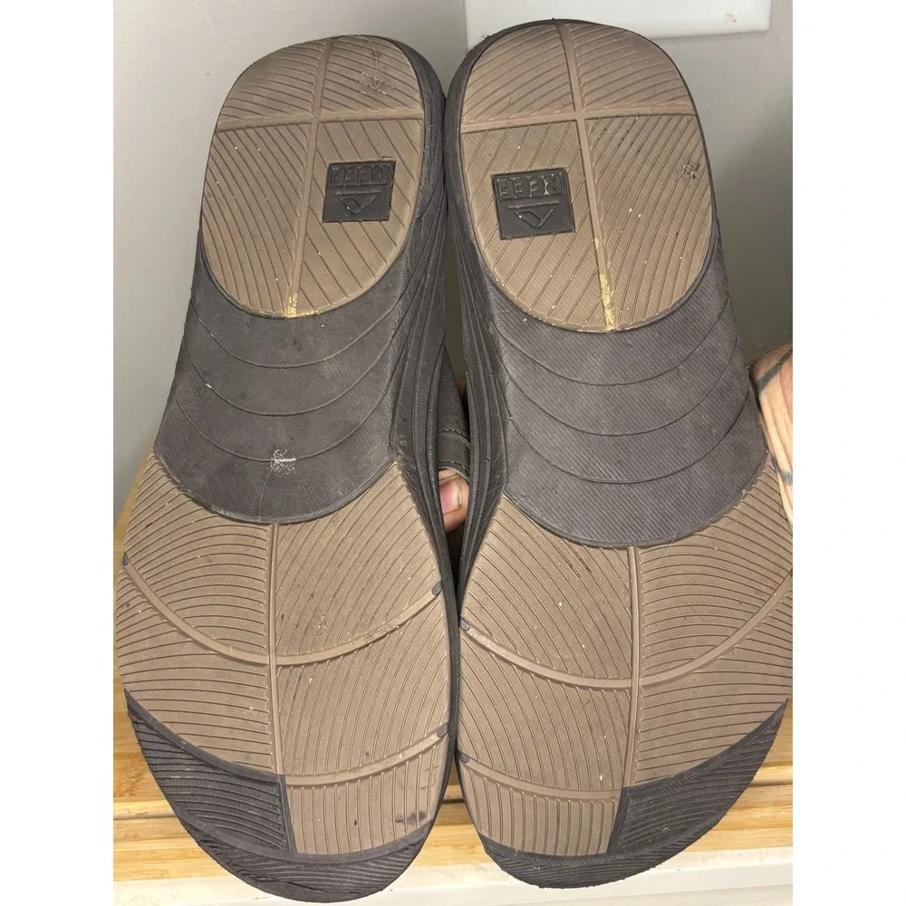 Reef Fanning Brown Flip Flop Sandals Mens Size 11 C-19 EPC